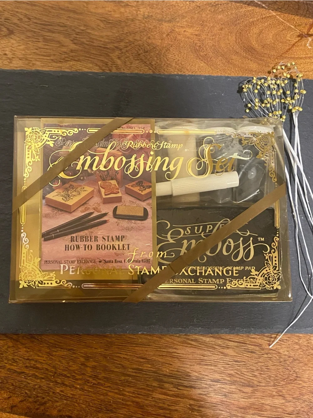 Embossing Set - Gold & Black - Picture 3 of 3